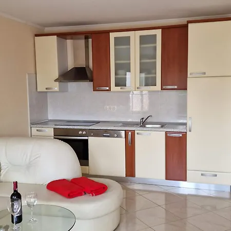 Del Golfo Apartment *