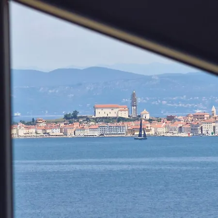 Del Golfo Apartment