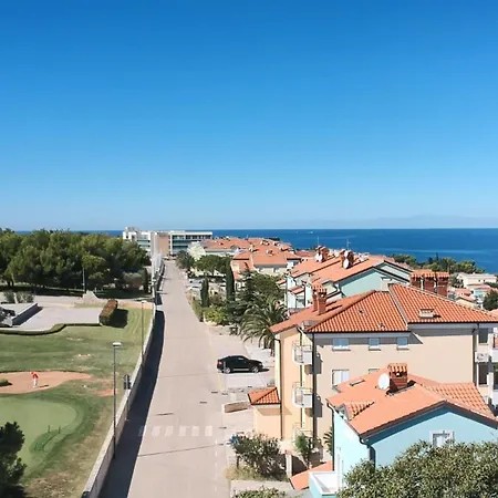 Del Golfo Apartment